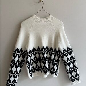 H&M Black and White Patterned Sweater